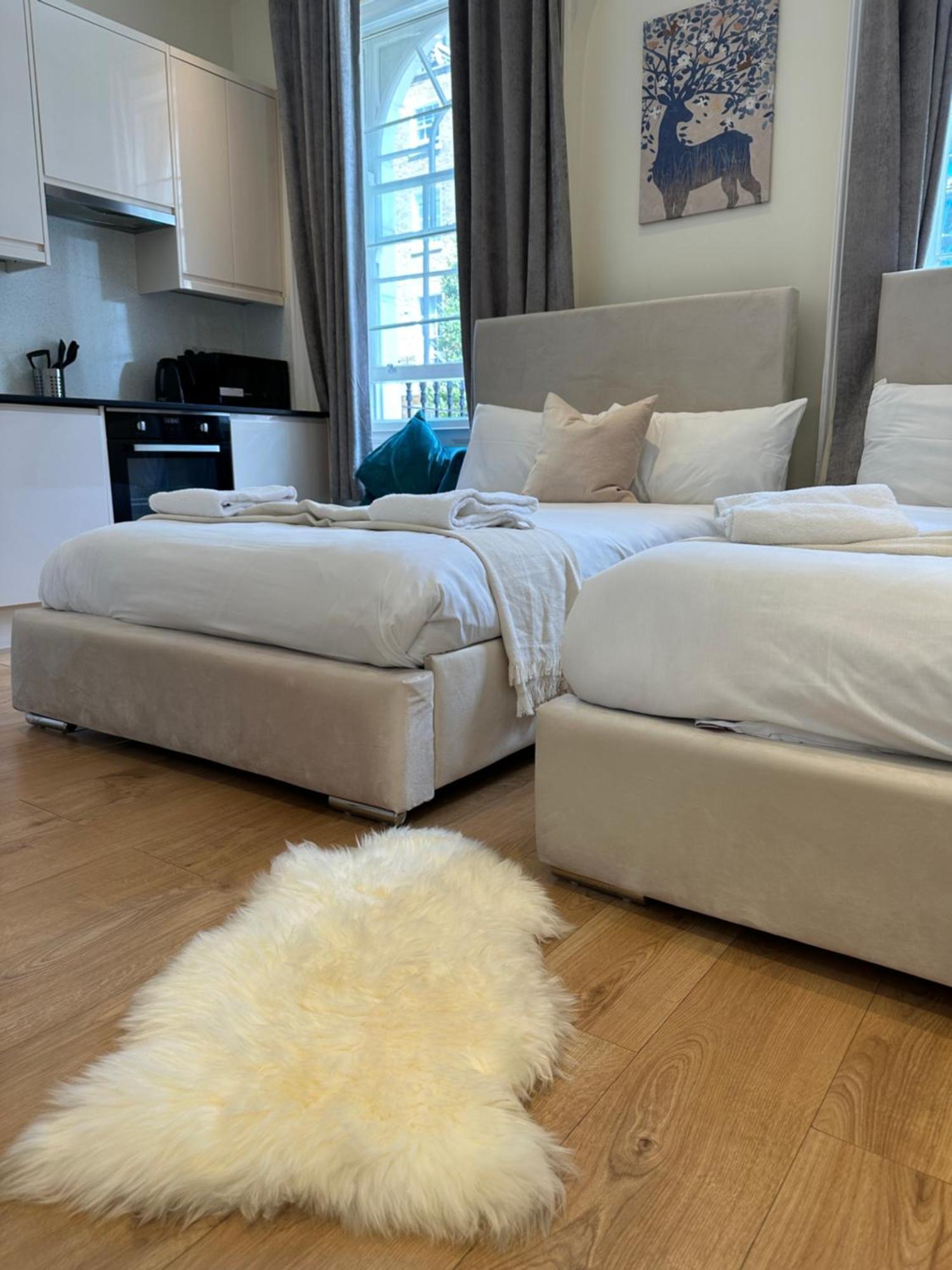 Gloucester Place - Baker Street Aparthotel ลอนดอน ภายนอก รูปภาพ
