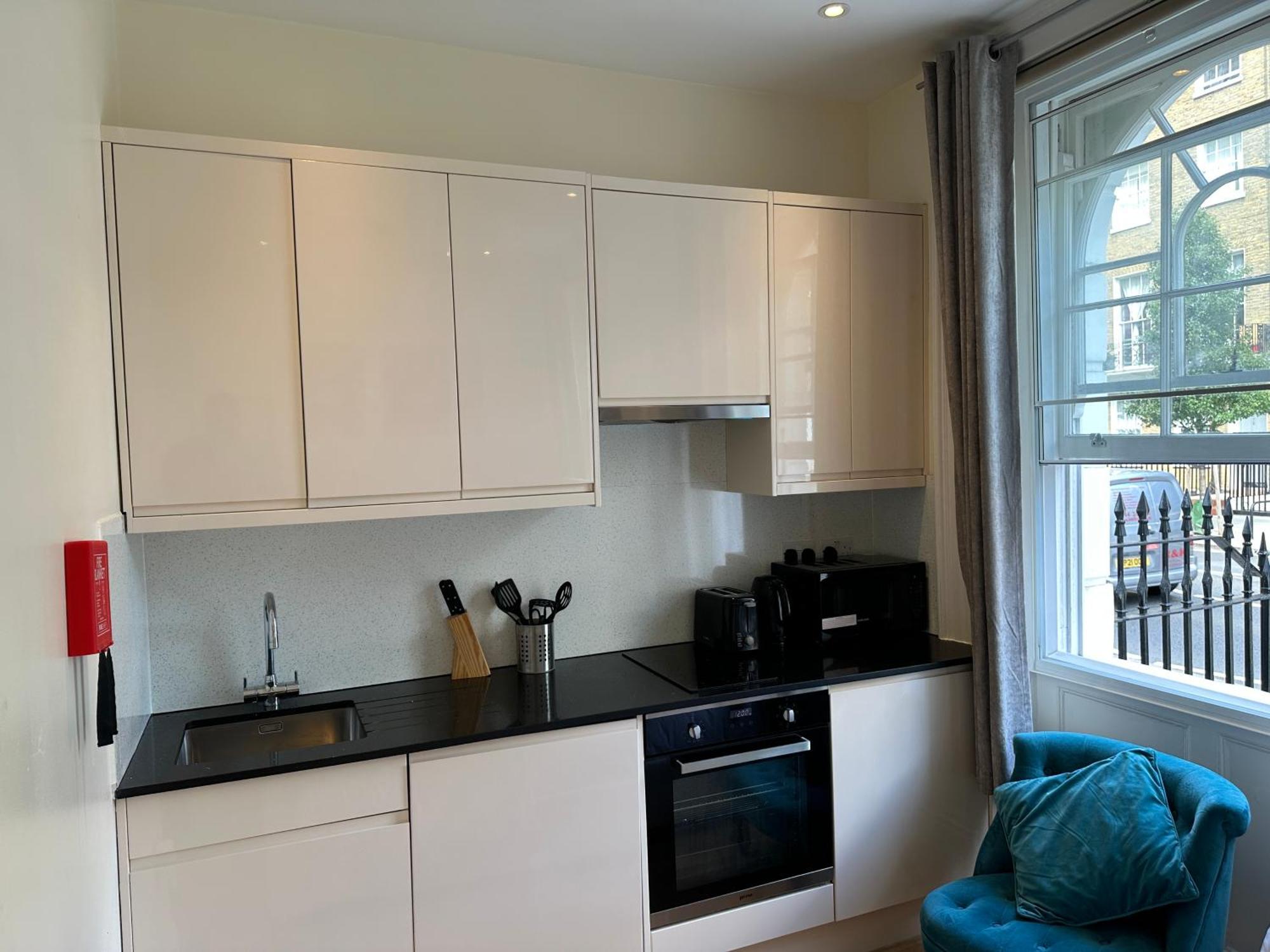 Gloucester Place - Baker Street Aparthotel ลอนดอน ภายนอก รูปภาพ